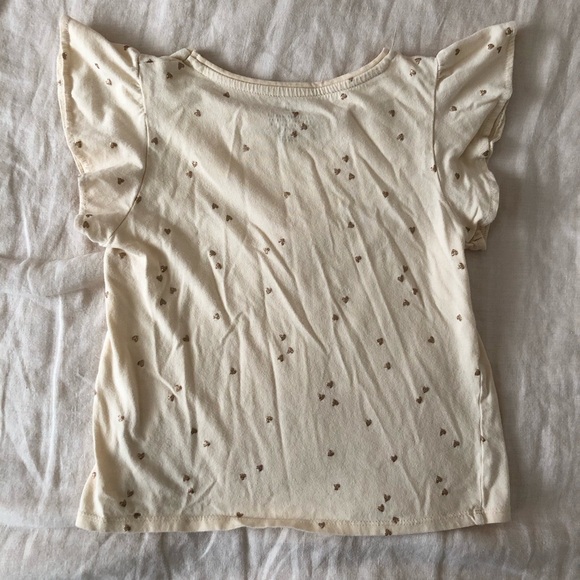 H&M ruffle sleeve 🤎 heart tee - Picture 3 of 4